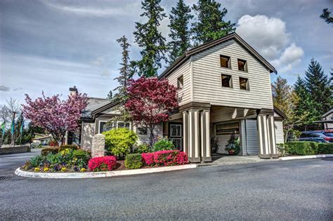 Port orchard apartments. 
