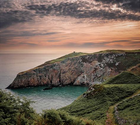 Porth Llanlleiana D Griff Gallery