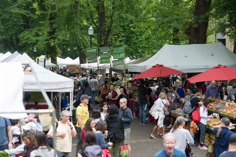 Portland farmers market. Apr 17, 2023 · Note: Founded in 1994, it’s the longest-running year-round market in Portland. Shemanski Park Farmers Market | Wednesdays, May 3–Oct. 25, 2023 | 10 a.m.-2 p.m. Features: Founded in 1998, now features 30+ booths that draw downtown residents, office workers, tourists, and local chefs ; Parking: On-street parking and SmartPark … 