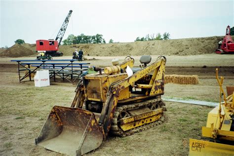 Unused MIVA VA15s mini excavator. Gas motor Briggs and Stratto