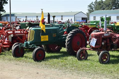 Portland in tractor show. Since 1967.Antique Engine and Tractor and related parts only. Spark plug and corn item collectors. Consignment auction Saturday at 1pm. ... Portland, IN 47371. Additional Features: Commercial Vendors, Designated Parking, Entertainment Children's, Entertainment Paid, Food, Handicapped Access Admission: Admission Charge, Free Parking Phone Number ... 