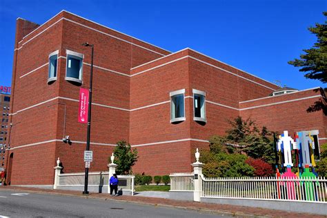 Portland museum of art maine. Visiting the Portland Museum of Art. The Portland Museum of Art is open Wednesday through Sunday, from 10:00 am to 6:00 pm nearly every week. They do close for New … 