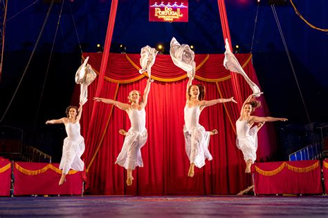 Portugal circus. Do Portugal International Circus is a traditional travelling circus from Mexico. This includes acts such as trapeze, globe of death, Spanish web, clowns, dancers and much more for … 