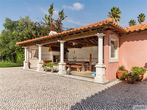 Homes for sale in Melides, Portugal have an average listing price of $1,909,407 and range in price between $583,429 and $7,266,354. The average price per square meter is $813/sqft.. 