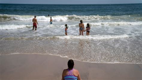 Possible shark attacks prompt heightened patrols at New York’s Long Island beaches