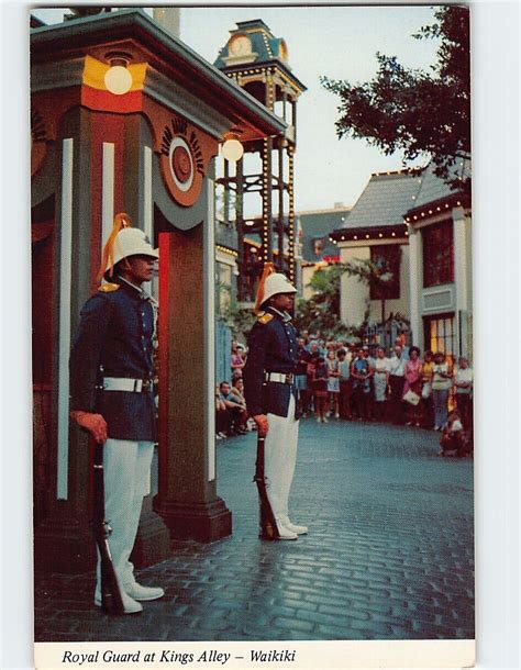 Postcard Royal Guard at Kings Alley, Waikiki, Honolulu, Hawaii