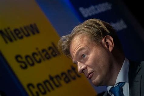 Potential kingmaker in Dutch coalition talks comes out against anti-Islam firebrand Wilders