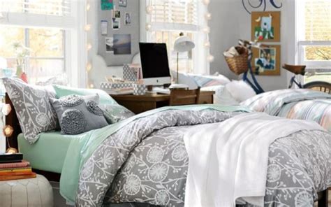 Pottery barn dorm. Storage. Gifts. Sale. We designed our new Dorm Collection with a mix of different styles in mind. Boho, classic, eclectic - style your dorm your way. Choosing a one-color palette gives a room a cohesive and relaxed vibe. It makes picking matching accessories easy, too! When space is tight, it's important that each item has a function, like a ... 
