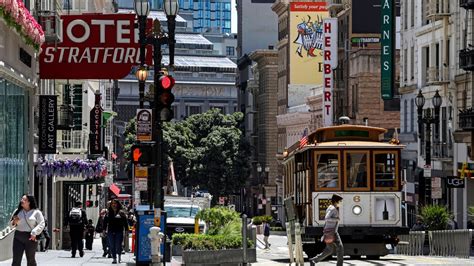 Powell Hyde Cable Car Line delayed due to Muni-involved crash