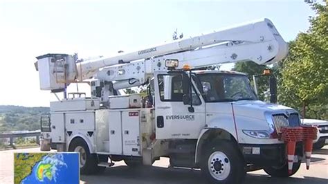 Power crews preparing for outages as Hurricane Lee churns northward