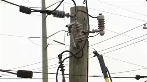 Power outage in sugar land. SUGAR LAND, Texas -- Centerpoint Energy said about12,000 customers lost electricity in Sugar Land on Thursday. It was hot, it was dark, and we couldn t cook dinner, said Sugar Land... 