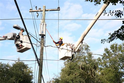 TOMS RIVER, NJ — Residents in the northern sections of Toms River are warned to expect sporadic power outages over the next few hours, Toms River police said. There was an outage on Hooper .... 