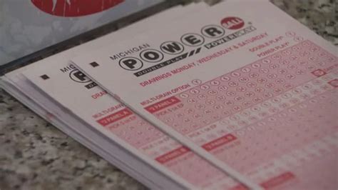 Powerball draws number for giant $960 million jackpot