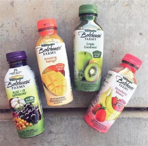 Pre made smoothies. 10 smoothie servings per box. Pre-portioned superfood blends. Only low-carb fruit and vegetables. Low-carb plant milks and nut butter. 100% plant-based ingredients. Only 4-8g of net carbs per serve. Only $5.40 per smoothie. Gluten free. Dairy free. Vegan. Get a keto Smoothie Box. 