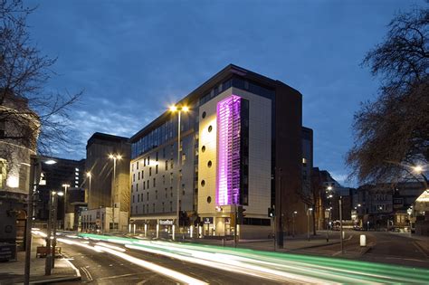 Premier Inn Bristol City Centre (Lewins Mead) AccessAble