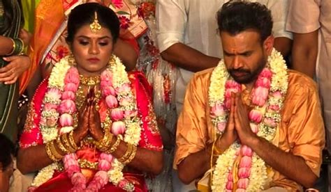 Premji amaran married