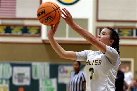 Prep roundup: San Ramon Valley girls lose to St Mary’s-Stockton in basketball thriller