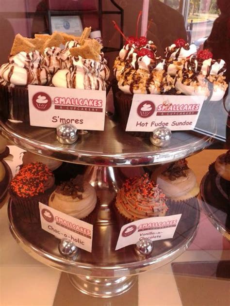 Prepare to wait - Smallcakes Cupcakery - Tripadvisor