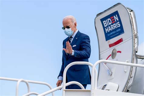President Biden arrives in Bay Area for campaign events