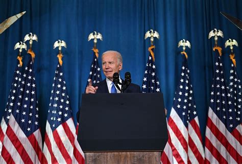 President Biden heads to Democratic National Committee event in North County
