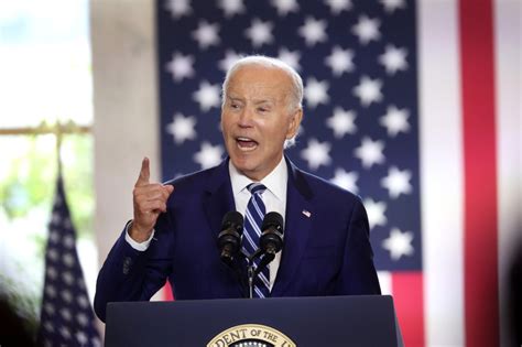 President Biden touts success of ‘Bidenomics’