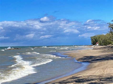 Presque isle beaches. The peninsula sweeps northeastward, surrounding Presque Isle Bay along the park's southern coast. It has 13 miles (21 km) of roads, 21 miles (34 km) of recreational trails, 13 beaches for swimming, and a marina. Popular … 