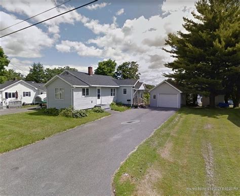 Presque isle maine real estate. Real Estate in Presque Isle, ME Presque Isle is a city located in Maine that offers prospective homebuyers a variety of single-family residences and condos to choose from. Listed are all Presque Isle Homes For Sale , ranging in … 