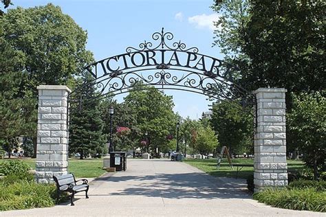 Pretty Average Nature walk - Review of Victoria Park ... - Tripadvisor