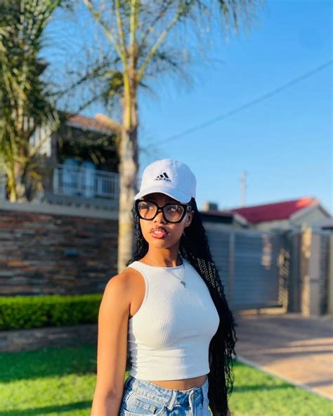 Prettylil_Akk Onlyfans Leaked +18 28 Photos