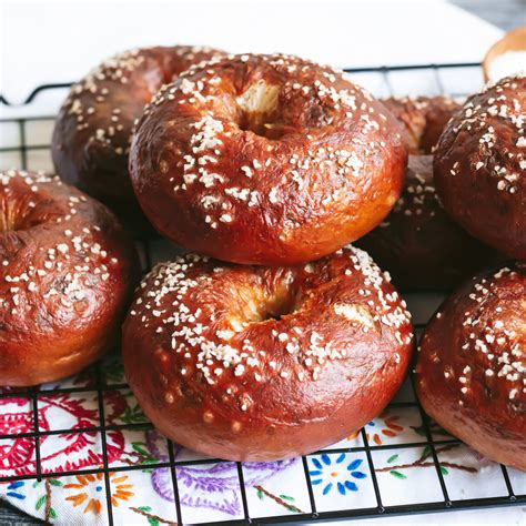 Pretzel bagel. Preheat the oven to 400 degrees. 2. Place the mozzarella and cream cheese into a microwave-safe bowl and microwave at 30-second intervals until the cheeses are completely melted and combined. 3. Add the cheese to a mixing bowl with the almond flour, garlic powder, Italian seasoning, baking powder, and baking soda. 