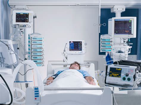 Preventing infectious diseases in Intensive Care Unit by medical ...