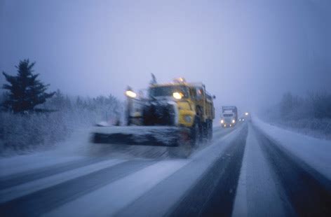 Prewetting - Highway Ice Melting - OxyChem Calcium Chloride