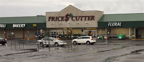 Price cutter morgantown wv. Julie Swanger Brooks recommends Price Cutter (Cheat Lake). July 27, 2021 ·. its convenient to shop here if you're only shyipping for a few things. I don't feel their prices are the greatest on some things but overall it's ok. The thing I don't like about it at all is the store is open till 10p but all the depts such as deli and bakery are ... 