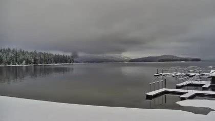 Live view of the Lake Windermere from the Terravista estate. This str
