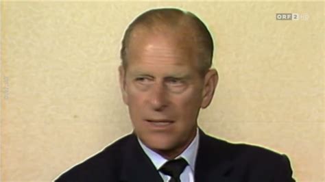 Prince Philip in German - English-German Dictionary Glosbe