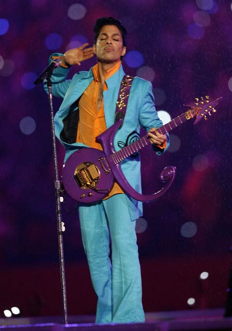 Prince halftime show. 4 Feb 2018 ... Watch Prince Make It Rain During His Magical Super Bowl XLI Halftime Show Performance · 1. We Will Rock You · 2. Let's Go Crazy · 3. 1999 &m... 
