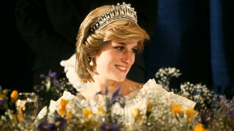 Princess diana las vegas. Princess Diana, born Diana Spencer, was the first wife of Prince Charles, the Prince of Wales. She was born on July 1, 1961, and died in a car accident on August 31, 1997. She married Prince Charles in … 