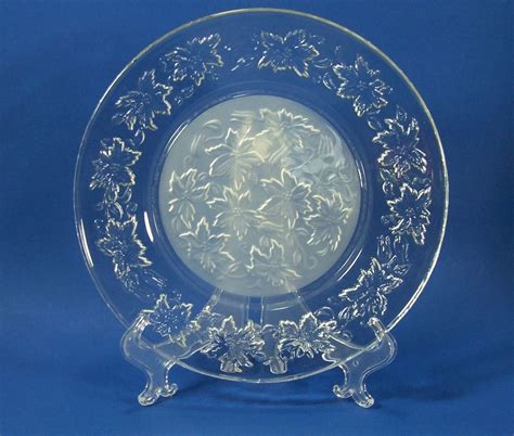 Princess house glass plates. Princess House Fantasia Poinsettia 10" Clear Glass with Frosted Center Dinner Plate Rare. ... Princess House Crystal Serving Tray which is item #292. This item is from the Heritage Collection. It measures 12 1/4"W and 15"L. It is oven safe for warming. . Insurance is included in the shipping and handling charges for all glass and ceramic items. 