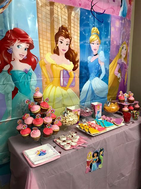 Princess parties. These princess party ideas are sure to spark your imagination and help you and your little ones live your royal fantasies. Get ready to plan the ultimate princess party fit for a queen. Here are the … 