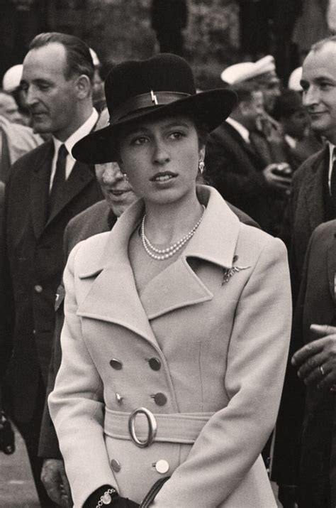 Princesse anne jeune.  Search & select from the best upcoming theatre & ...
