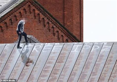 Prisoner climbed on roof of Strangeways before staging 12-hour