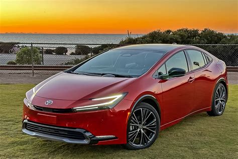 Prius 2023 mpg. Transmission Descriptor. Electric Motor/Battery. 120 kW AC Induction. Time to Charge Battery. 4 hrs at 240V. Fuel Economy of the 2023 Toyota Prius Prime. Compare the gas mileage and greenhouse gas emissions of the 2023 Toyota Prius Prime side-by-side with other cars and trucks. 