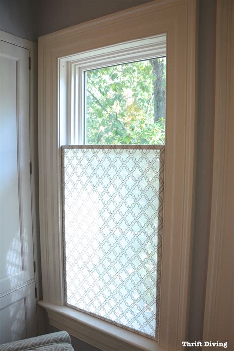 Privacy screen for glass windows. Available any size or shape, all window glass is custom made to order and ships worldwide. Sans Soucie Art Glass designs add a level of luxury to any window, while providing the best of both worlds: privacy AND light! From a little to a lot, the privacy you need is created without sacrificing sunlight. 