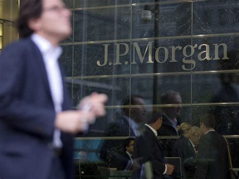 JP Morgan Private Bank Analyst salaries at J.P. Morgan can r