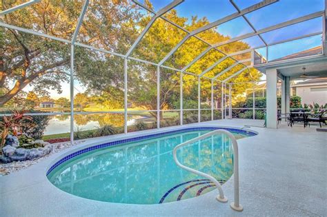 Private heated pool! Gated Community with all amenities!!, …