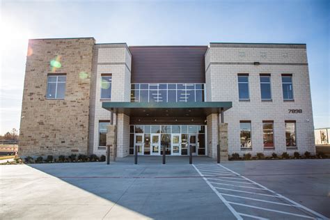 Private schools in dallas. The Hockaday School. Dallas, TX •. Private School •. PK, K-12. •. 175 reviews. Sophomore: From a highschooler's view, Hockaday is an amazing school that challenges its students in academics, as it is a college prep. school. 