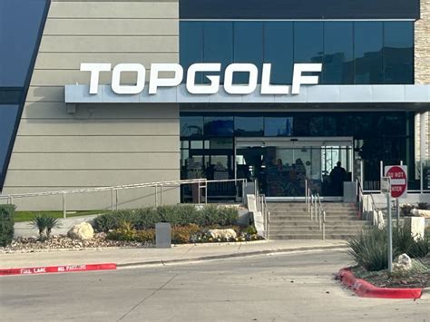 Private security officer shot, injured in Topgolf parking lot in north Austin