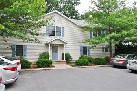 Browse the largest rental inventory of privately owned FRBO houses, apartments, condos, and townhomes near you. Skip main navigation. ... Below this select "For rent by owner" to filter all houses and condos that are private landlord rentals. ... The average rent for 3 bedroom rentals in Groton is $2,983. Price.. 