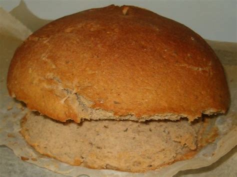 Proč chleba při pečení spadne?