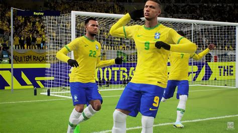 The first trick you need to know from PES 2023 is the art of dribbling. To dribble, you need to know the right way. Because dribbling the ball well is the beginning of creating goal opportunities in the game. Play often in practice mode to know exactly the movements of players, moreover there are many tricks to outwit your opponent while dribbling..